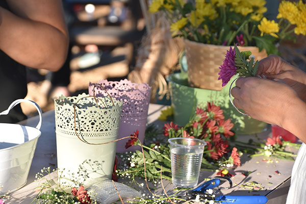 flower arranging